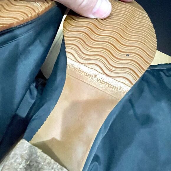 Golo Vintage Black Nylon/shearling Waterproof Boots. Size 9. - Picture 13 of 13